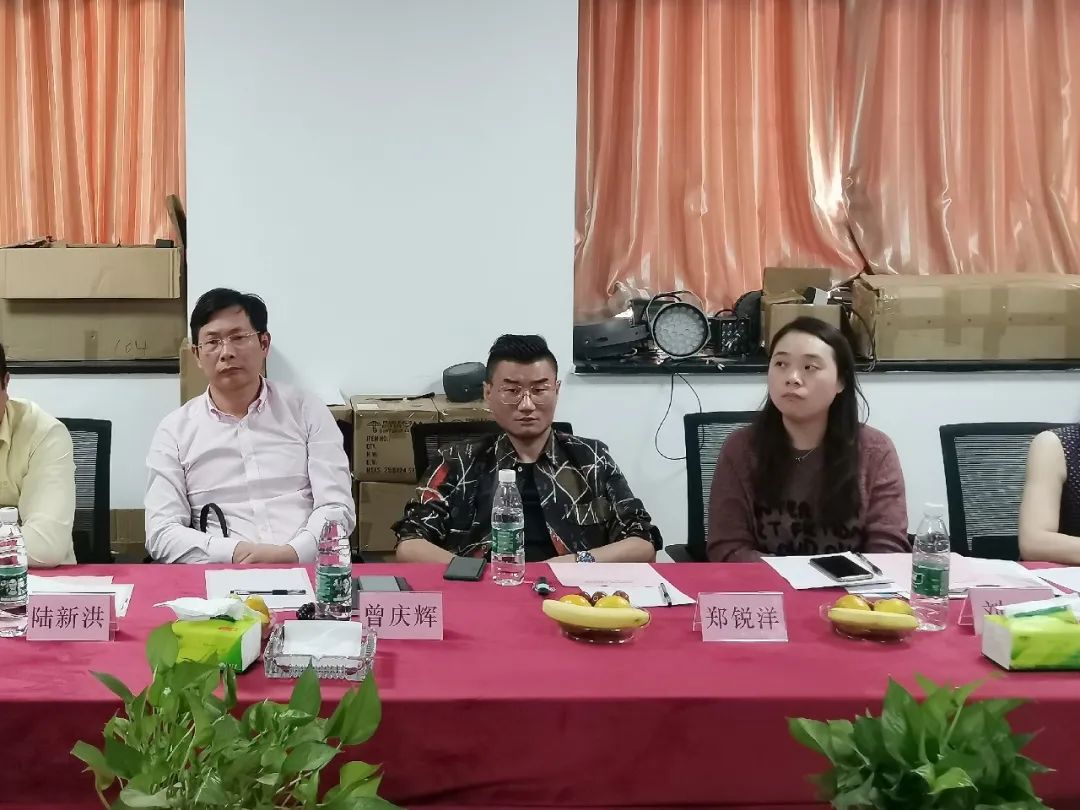 _【商会动态】加快转型升级 共谋发展良策 ——江西省福建总商会举办“四新”经济从业者交流会_【商会动态】加快转型升级 共谋发展良策 ——江西省福建总商会举办“四新”经济从业者交流会