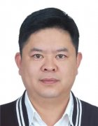 余 新
